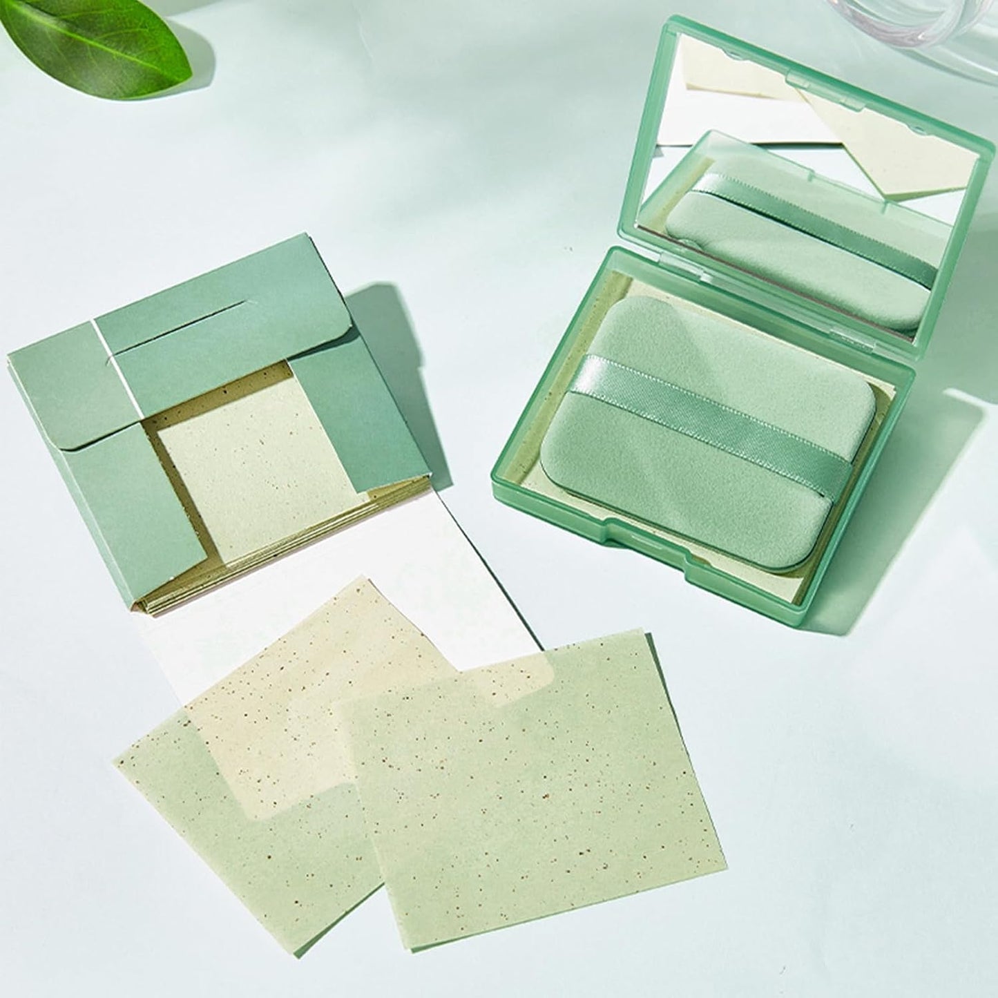 200 Oil Blotting Sheets for Face, Portable Oil Control Film with Mirror & Puff Not Destroy Base Makeup Face Oil Absorbing Sheets for Women & Men, Face Oil Control On The Go (Green Tea, 200)